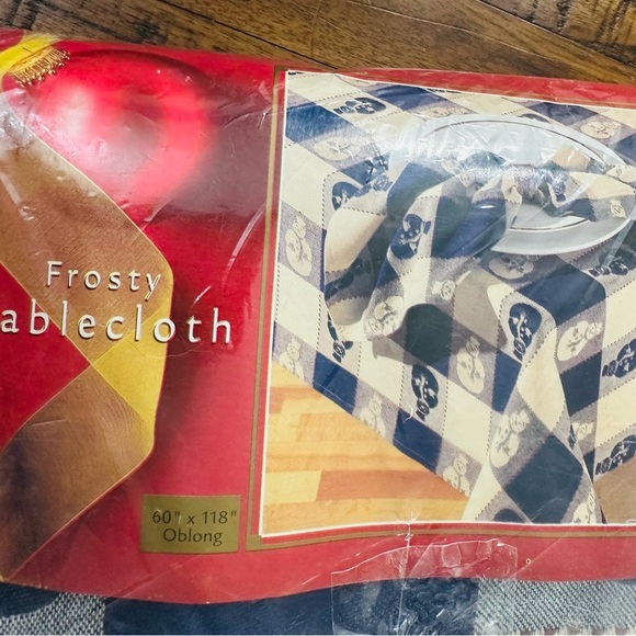 NOS VTG 100% Cotton Christmas Holiday Snowman Tablecloth Blue White Checkered - Picture 2 of 3